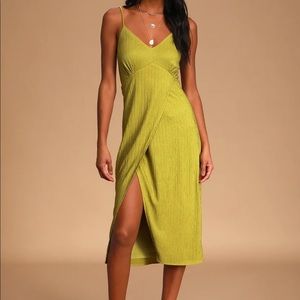 Lulu’s tieback dress